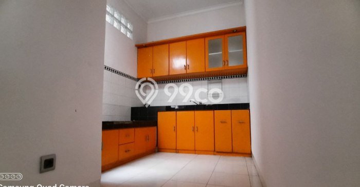 Siap Huni Hunian Elit 6 Kamar di Arcamanik Dekat ke Mana Pun Siap Huni Hunian Elit 6 Kamar di Arcamanik Dekat ke Mana Pun