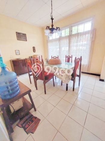 Rumah Lokasi Strategis di Bandung Kota, Bandung, LT 325m² Bangunan 250m² Rumah Lokasi Strategis di Bandung Kota, Bandung, LT 325m² Bangunan 250m²