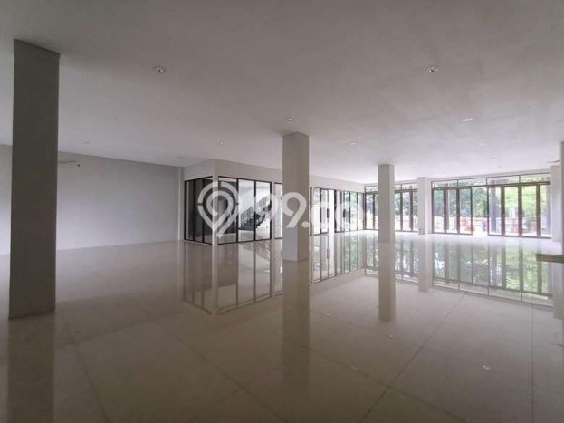 Unit Komersial Dijual di Bandung LT 1120m2 & LB 2700m2 Unit Komersial Dijual di Bandung LT 1120m2 & LB 2700m2