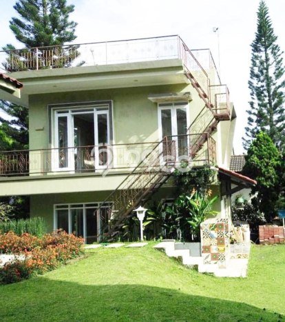 Properti Berkualitas! Vila Kawasan Lembang, Ukuran 953m2m², Lingkungan Asri dan aman Properti Berkualitas! Vila Kawasan Lembang, Ukuran 953m2m², Lingkungan Asri dan aman
