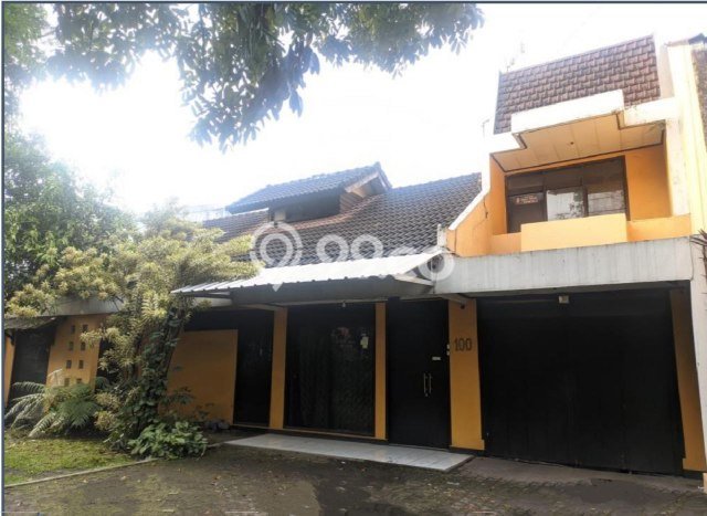 Rumah Mewah LB 290m2 Siap Pakai Desain Elegan di Turangga, Bandung Rumah Mewah LB 290m2 Siap Pakai Desain Elegan di Turangga, Bandung