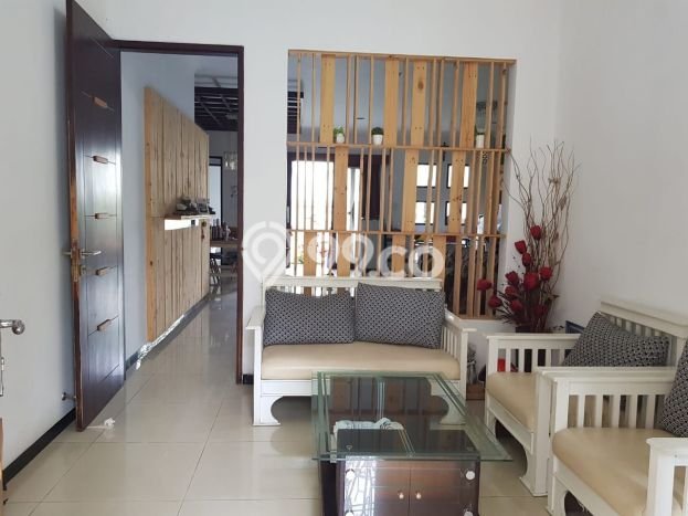 Rumah Elit Modern Tanpa Renovasi di Pasteur Bandung Rumah Elit Modern Tanpa Renovasi di Pasteur Bandung