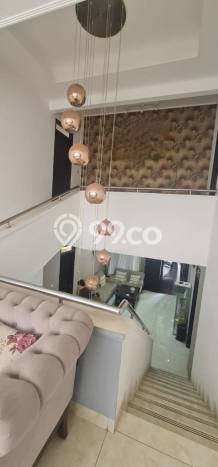 Rumah Mewah LB 666m2 Siap Huni Desain Elegan di Setiabudi, Bandung Rumah Mewah LB 666m2 Siap Huni Desain Elegan di Setiabudi, Bandung