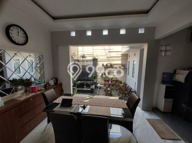 Dijual Rumah 5 Kamar Lokasi Strategis Bagus dan Strategis di Antapani Dijual Rumah 5 Kamar Lokasi Strategis Bagus dan Strategis di Antapani