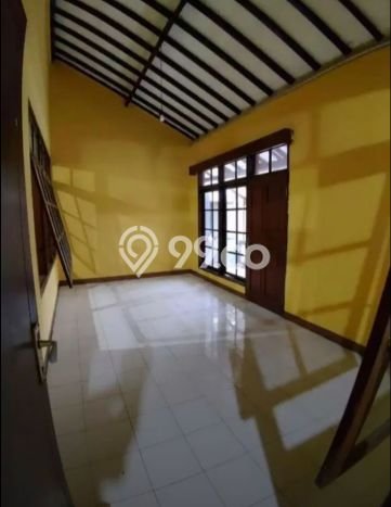 PENAWARAN TERBAIK! Rumah Strategis area Buah Batu, Luas 174m2m² Bangunan 300m2m² PENAWARAN TERBAIK! Rumah Strategis area Buah Batu, Luas 174m2m² Bangunan 300m2m²