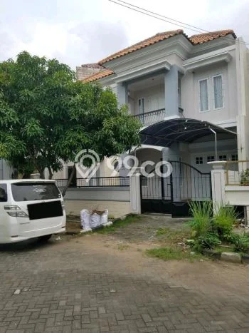 Rumah Elit LB 250m2 Siap Huni Desain Elegan di Jemursari, Surabaya Rumah Elit LB 250m2 Siap Huni Desain Elegan di Jemursari, Surabaya