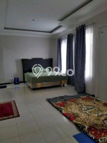 Rumah Elit LB 250m2 Siap Huni Desain Elegan di Jemursari, Surabaya Rumah Elit LB 250m2 Siap Huni Desain Elegan di Jemursari, Surabaya