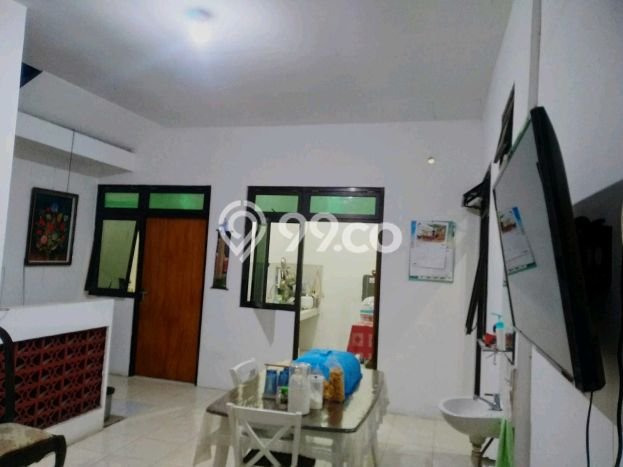Rumah Luas Asri 3 KT Siap Huni di Kutisari Surabaya Rumah Luas Asri 3 KT Siap Huni di Kutisari Surabaya