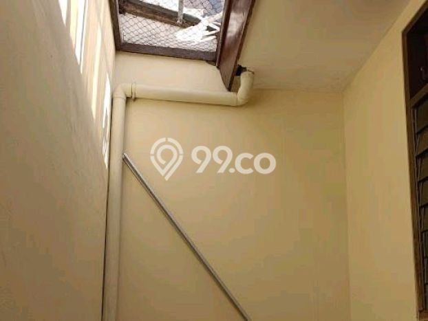 Dijual Cepat Rumah Favorit Siap Huni LB 138m2 di Rungkut, Surabaya Dijual Cepat Rumah Favorit Siap Huni LB 138m2 di Rungkut, Surabaya