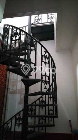 Rumah Mewah Siap Huni LT 375m2 di Rungkut, Surabaya Rumah Mewah Siap Huni LT 375m2 di Rungkut, Surabaya
