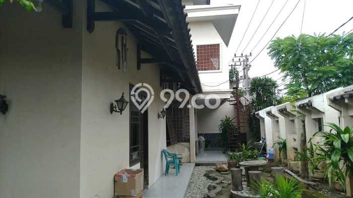 Rumah Mewah Siap Huni LT 375m2 di Rungkut, Surabaya Rumah Mewah Siap Huni LT 375m2 di Rungkut, Surabaya