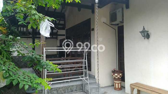 Rumah Mewah Siap Huni LT 375m2 di Rungkut, Surabaya Rumah Mewah Siap Huni LT 375m2 di Rungkut, Surabaya