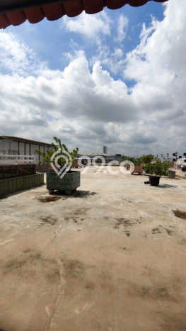 Ready to Use! Premium House LT 838m2 Desain Elegan di Surabaya Kota Ready to Use! Premium House LT 838m2 Desain Elegan di Surabaya Kota
