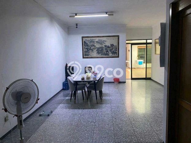 Siap Huni Hunian Elit 4 Kamar di Sukolilo Dekat ke Mana Pun Siap Huni Hunian Elit 4 Kamar di Sukolilo Dekat ke Mana Pun