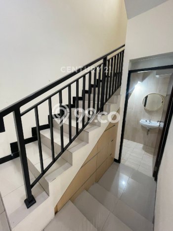 Rumah Luas Asri 3 KT Siap Pakai di Taman Kopo Indah Bandung Rumah Luas Asri 3 KT Siap Pakai di Taman Kopo Indah Bandung