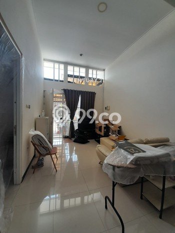 Rumah Minimalis 3 KT di Taman Kopo Indah Bandung Semi Furnished Rumah Minimalis 3 KT di Taman Kopo Indah Bandung Semi Furnished