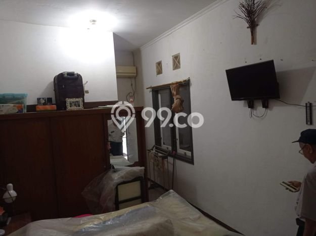 LISTING BARU! Rumah Premium area Surabaya Kota, Luas 135m2m² LB 135m2m² LISTING BARU! Rumah Premium area Surabaya Kota, Luas 135m2m² LB 135m2m²