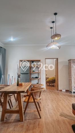 Rumah di , 3 KT, Area Strategis, Luas 170m2m² LB 140m2m² Rumah di , 3 KT, Area Strategis, Luas 170m2m² LB 140m2m²