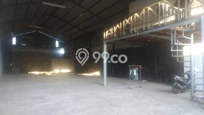 LOKASI PREMIUM! Gudang di Padangsambian Kelod, Luas 400m², Area Niaga LOKASI PREMIUM! Gudang di Padangsambian Kelod, Luas 400m², Area Niaga