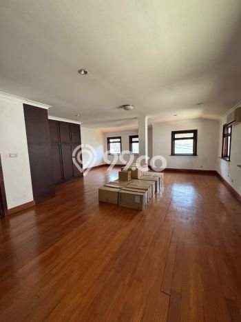 Hunian Mewah LB 600m2 Siap Pakai Desain Elegan di Fatmawati, Jakarta Selatan Hunian Mewah LB 600m2 Siap Pakai Desain Elegan di Fatmawati, Jakarta Selatan