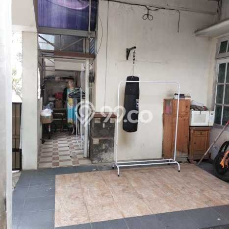 Dijual Cepat Rumah Favorit Siap Huni LB 180m2 di Pamulang, Tangerang Selatan Dijual Cepat Rumah Favorit Siap Huni LB 180m2 di Pamulang, Tangerang Selatan
