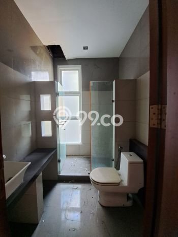 Jual Rumah Mewah Elegan Dengan View Eksklusif di Rempoa, Tangerang Jual Rumah Mewah Elegan Dengan View Eksklusif di Rempoa, Tangerang