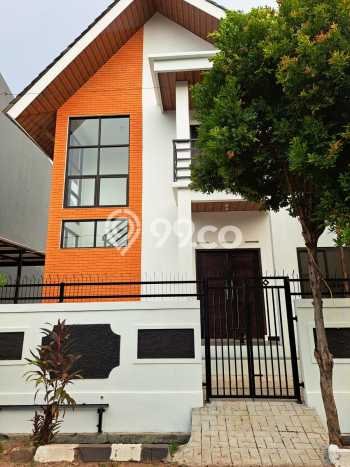 Disewakan! Rumah 4 Kamar Tidur &
3 Kamar Mandi di Sektor 5 - Bintaro, Tangerang Selatan Disewakan! Rumah 4 Kamar Tidur &
3 Kamar Mandi di Sektor 5 - Bintaro, Tangerang Selatan