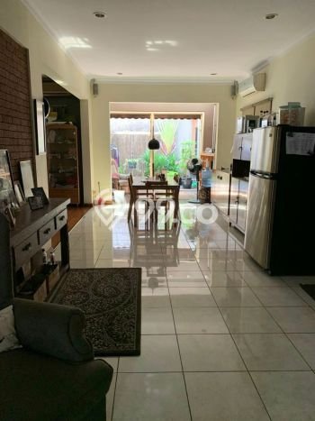 Dijual Rumah Luas Elegan Dengan View Cantik di Bintaro, Tangerang Selatan Dijual Rumah Luas Elegan Dengan View Cantik di Bintaro, Tangerang Selatan