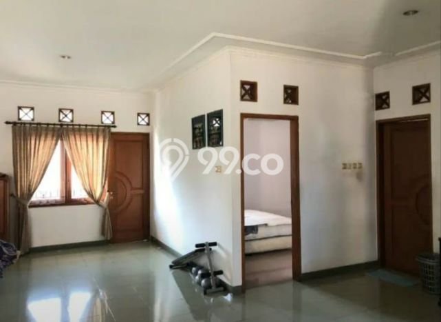Rumah Elit Modern Tanpa Renovasi di Cirendeu Jakarta Selatan Rumah Elit Modern Tanpa Renovasi di Cirendeu Jakarta Selatan