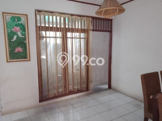 For Sale Rumah 3 Kamar Lokasi Ideal Bagus dan Strategis di Ciputat For Sale Rumah 3 Kamar Lokasi Ideal Bagus dan Strategis di Ciputat