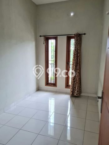 Dijual Rumah Strategis Bagus Punya 4 KT di Ciputat Tangerang Selatan SHM Dijual Rumah Strategis Bagus Punya 4 KT di Ciputat Tangerang Selatan SHM