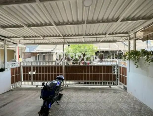 Rumah Luas Asri 3 KT Siap Huni di Serpong Villa Melati Mas Tangerang Selatan Rumah Luas Asri 3 KT Siap Huni di Serpong Villa Melati Mas Tangerang Selatan