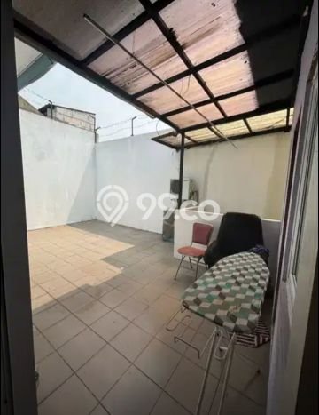 Disewakan Rumah Harga Terjangkau di Bintaro Tangerang Selatan dengan 3 Kamar Tidur Disewakan Rumah Harga Terjangkau di Bintaro Tangerang Selatan dengan 3 Kamar Tidur