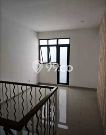 Disewakan! Rumah 2 Kamar Tidur &
2 Kamar Mandi di Bintaro, Tangerang Selatan Disewakan! Rumah 2 Kamar Tidur &
2 Kamar Mandi di Bintaro, Tangerang Selatan