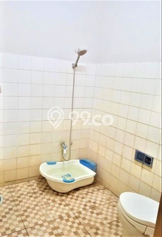 Dijual Hunian Rumah Terawat 4 Kamar di Sektor 4 - Bintaro, Jakarta Selatan Dijual Hunian Rumah Terawat 4 Kamar di Sektor 4 - Bintaro, Jakarta Selatan