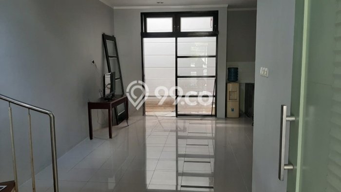 Hunian Nyaman Asri 3 KT Siap Huni di Rempoa Tangerang Selatan Hunian Nyaman Asri 3 KT Siap Huni di Rempoa Tangerang Selatan