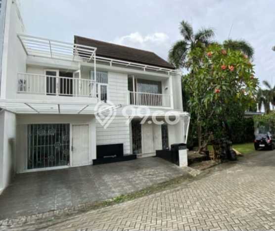 For Sale Rumah Elit Exclusive di Pondok Aren, Tangerang Selatan For Sale Rumah Elit Exclusive di Pondok Aren, Tangerang Selatan