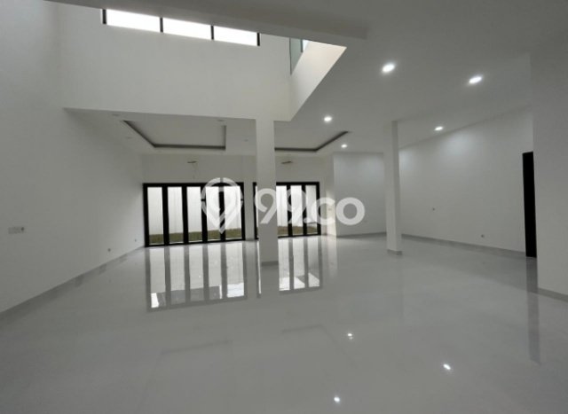 Jual Rumah Mewah Megah Dengan View Eksklusif di BSD Puspita Loka, Tangerang Jual Rumah Mewah Megah Dengan View Eksklusif di BSD Puspita Loka, Tangerang