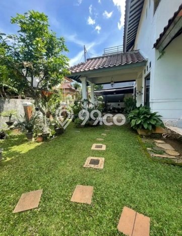 Rumah Modern 4 KT di Cirendeu Jakarta Selatan Semi Furnished Rumah Modern 4 KT di Cirendeu Jakarta Selatan Semi Furnished