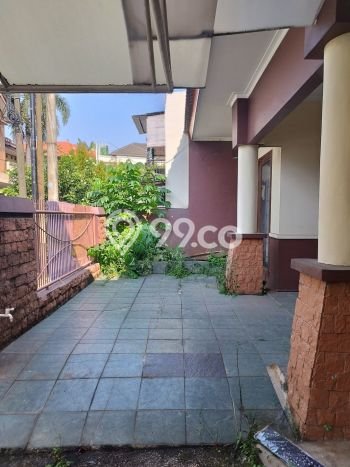 Disewakan! Rumah 3 Kamar Tidur &
2 Kamar Mandi di Bintaro, Tangerang Selatan Disewakan! Rumah 3 Kamar Tidur &
2 Kamar Mandi di Bintaro, Tangerang Selatan