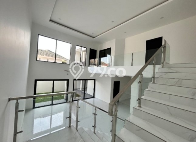 Rumah Luxury Modern Tanpa Renovasi di BSD Puspita Loka Tangerang Rumah Luxury Modern Tanpa Renovasi di BSD Puspita Loka Tangerang