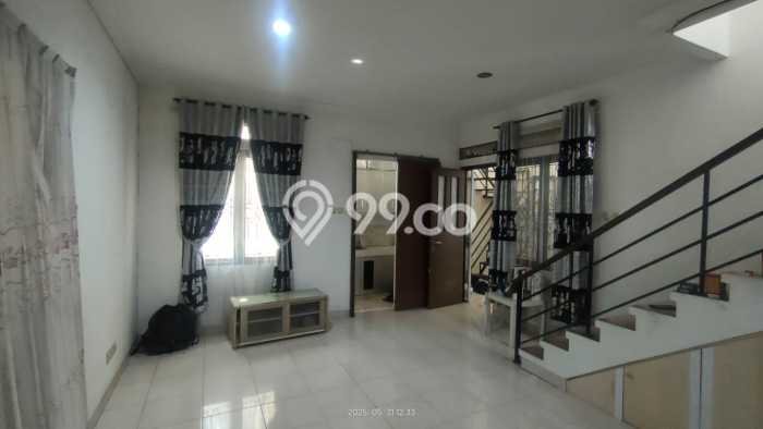 For Sale Hunian Rumah Nyaman 3 KT di Cirendeu, Jakarta Selatan For Sale Hunian Rumah Nyaman 3 KT di Cirendeu, Jakarta Selatan
