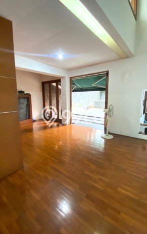 For Sale! Premium House LT 520m2 Desain Elegan di Pejompongan For Sale! Premium House LT 520m2 Desain Elegan di Pejompongan