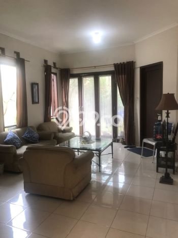 Rumah Minimalis 4 KT di Cirendeu Jakarta Selatan Semi Furnished Rumah Minimalis 4 KT di Cirendeu Jakarta Selatan Semi Furnished