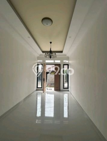 Ready to Use! Luxury House LT 180m2 Desain Modern di BSD Griya Loka Ready to Use! Luxury House LT 180m2 Desain Modern di BSD Griya Loka