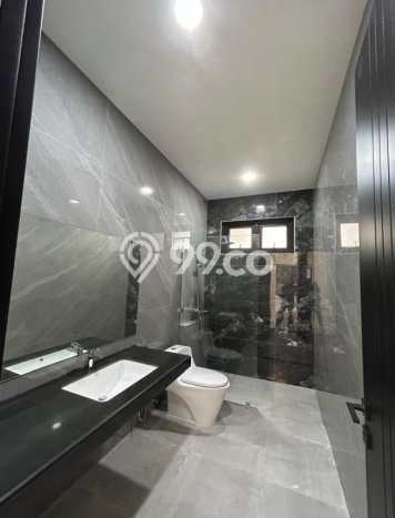 Jual Rumah Mewah Megah Dengan View Eksklusif di BSD Puspita Loka, Tangerang Jual Rumah Mewah Megah Dengan View Eksklusif di BSD Puspita Loka, Tangerang