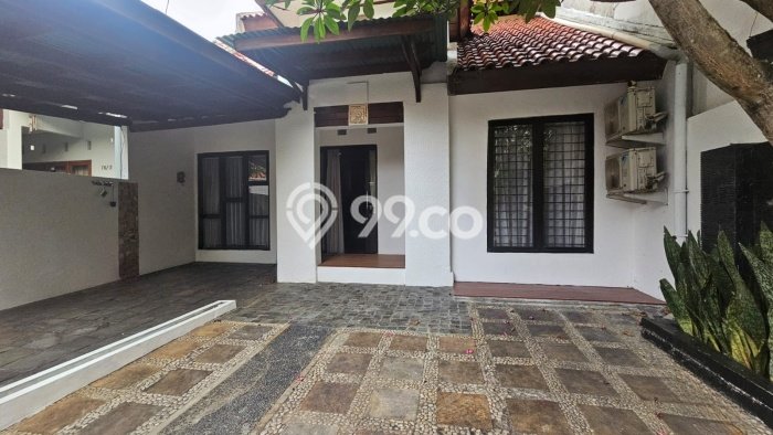 Dijual Rumah Eksklusif 3 KT di Cirendeu, Jakarta Selatan Dijual Rumah Eksklusif 3 KT di Cirendeu, Jakarta Selatan
