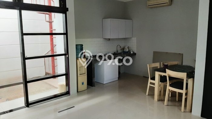 Hunian Nyaman Asri 3 KT Siap Huni di Rempoa Tangerang Selatan Hunian Nyaman Asri 3 KT Siap Huni di Rempoa Tangerang Selatan