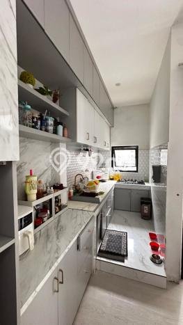 Disewakan! Rumah 4 Kamar Tidur &
3 Kamar Mandi di Jurangmangu, Tangerang Disewakan! Rumah 4 Kamar Tidur &
3 Kamar Mandi di Jurangmangu, Tangerang