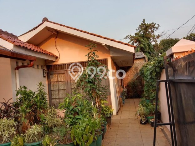 Rumah Luxury Modern Tanpa Renovasi di Rempoa Tangerang Selatan Rumah Luxury Modern Tanpa Renovasi di Rempoa Tangerang Selatan